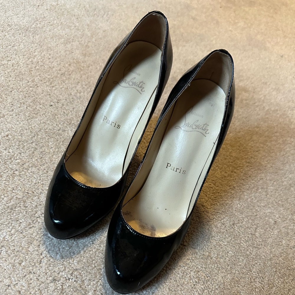 Patent Leather  Round Toe Pumps